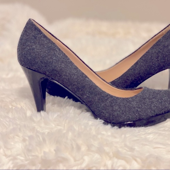 Nine West Flannel Gray Heels; Size 9 - Picture 6 of 8